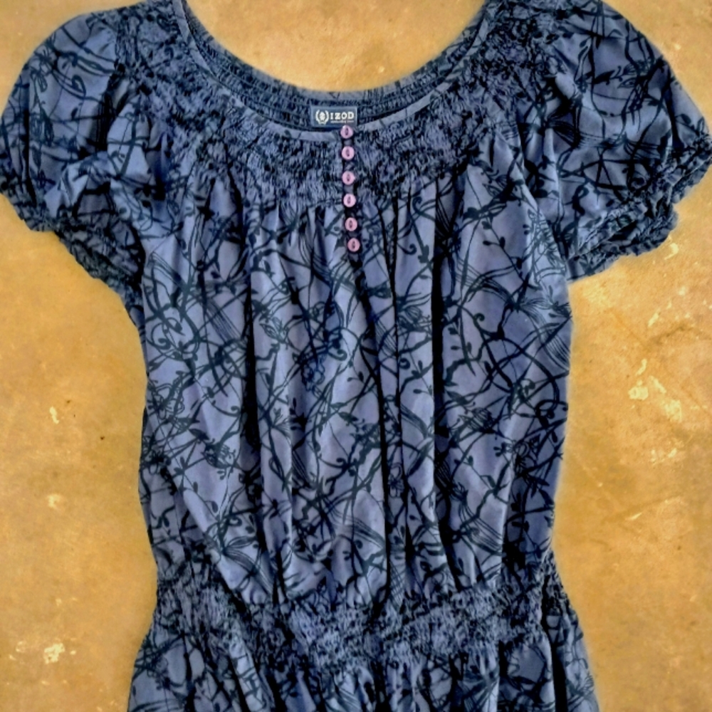 Izod size Large Floral Blouse.